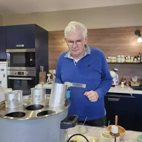 Atelier de création de bougie pour adulte : perfectionnement n°1 (4h)