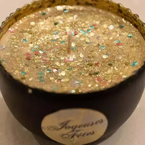 Bougie de Noël contenant fer