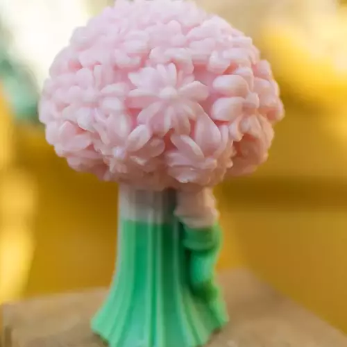 Bougies moulées bouquet de roses avec un noeud en cire de colza