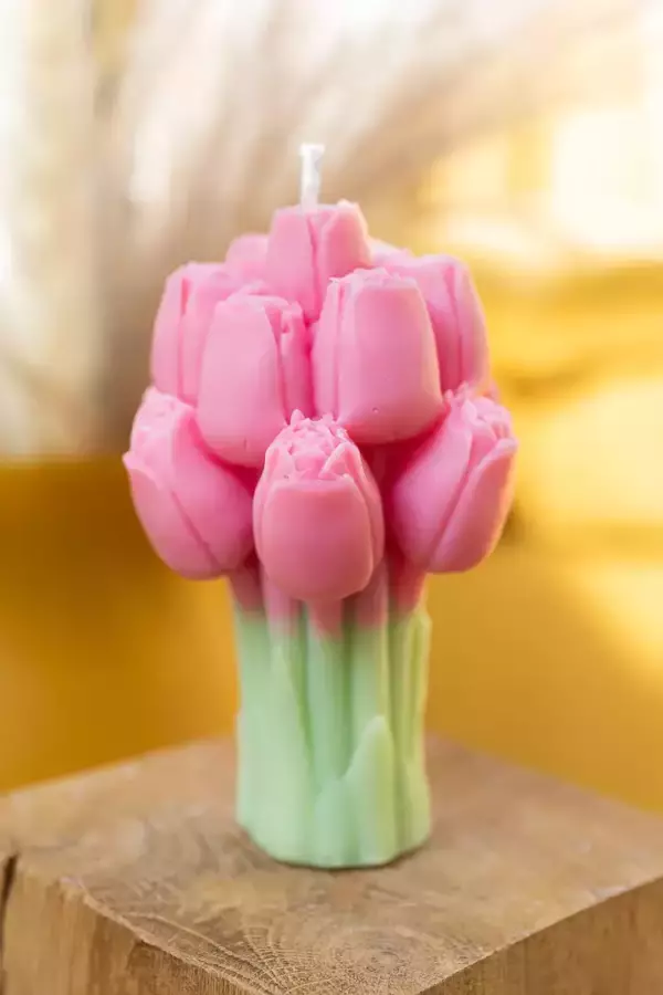 Bougies moulées petits bouquet de fleurs en cire de colza
