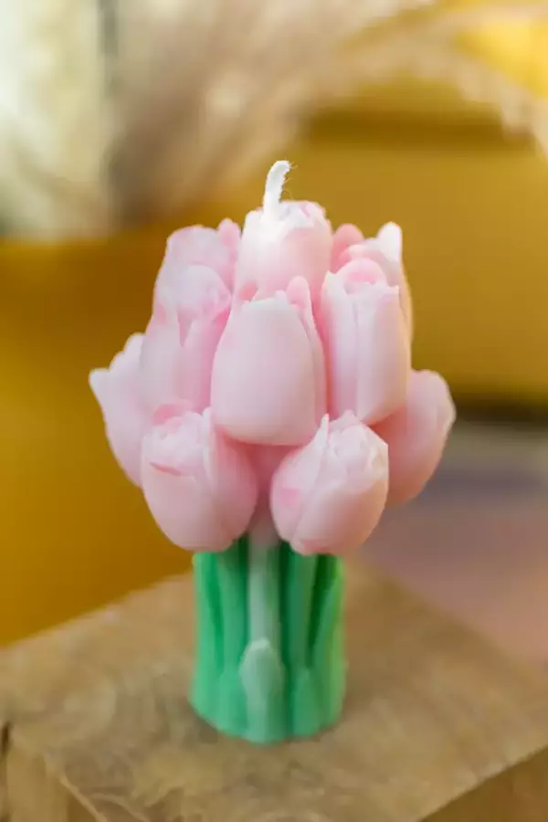 Bougies moulées petits bouquet de fleurs en cire de colza