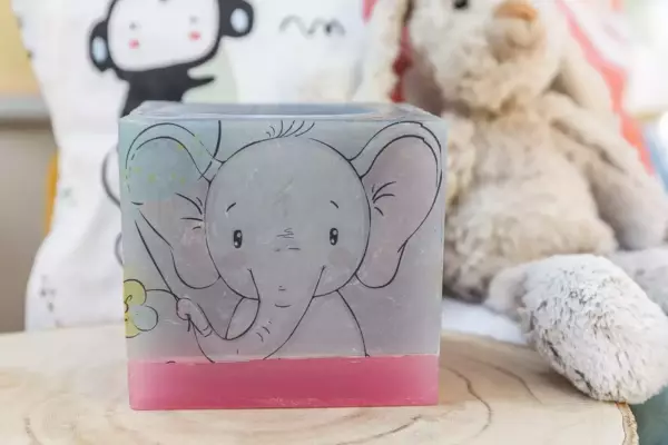 Photophore en cire (éléphant) – Image 3