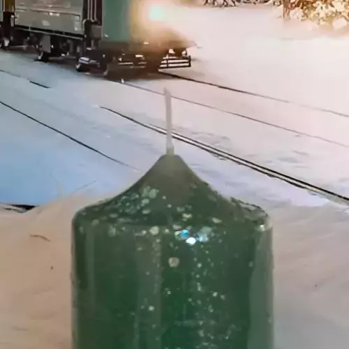 Bougie pilier petit modèle, verte foncée