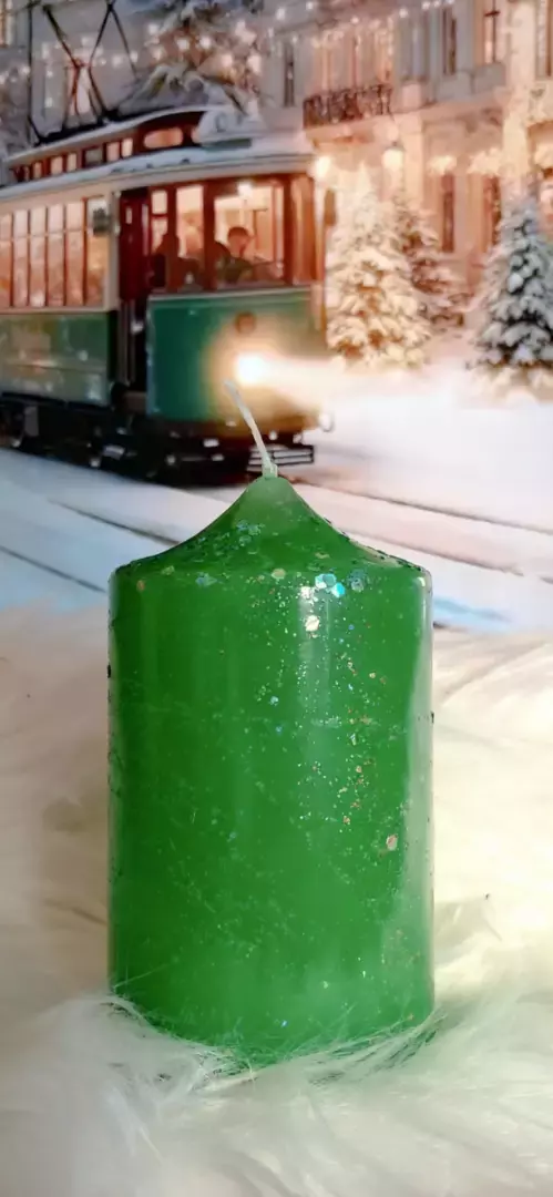 Bougie pilier petit modèle, verte claire